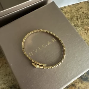 Bracelet bvlgari serpenti viper en or jaune 18 carats, taille m