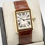 Cartier Tank Louis W1529756 Réf 2441 Or jaune 18 carats Boîte
