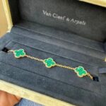 Van Cleef & Arpels Bracelet Alhambra Malachite avec boîte et papiers - B3913